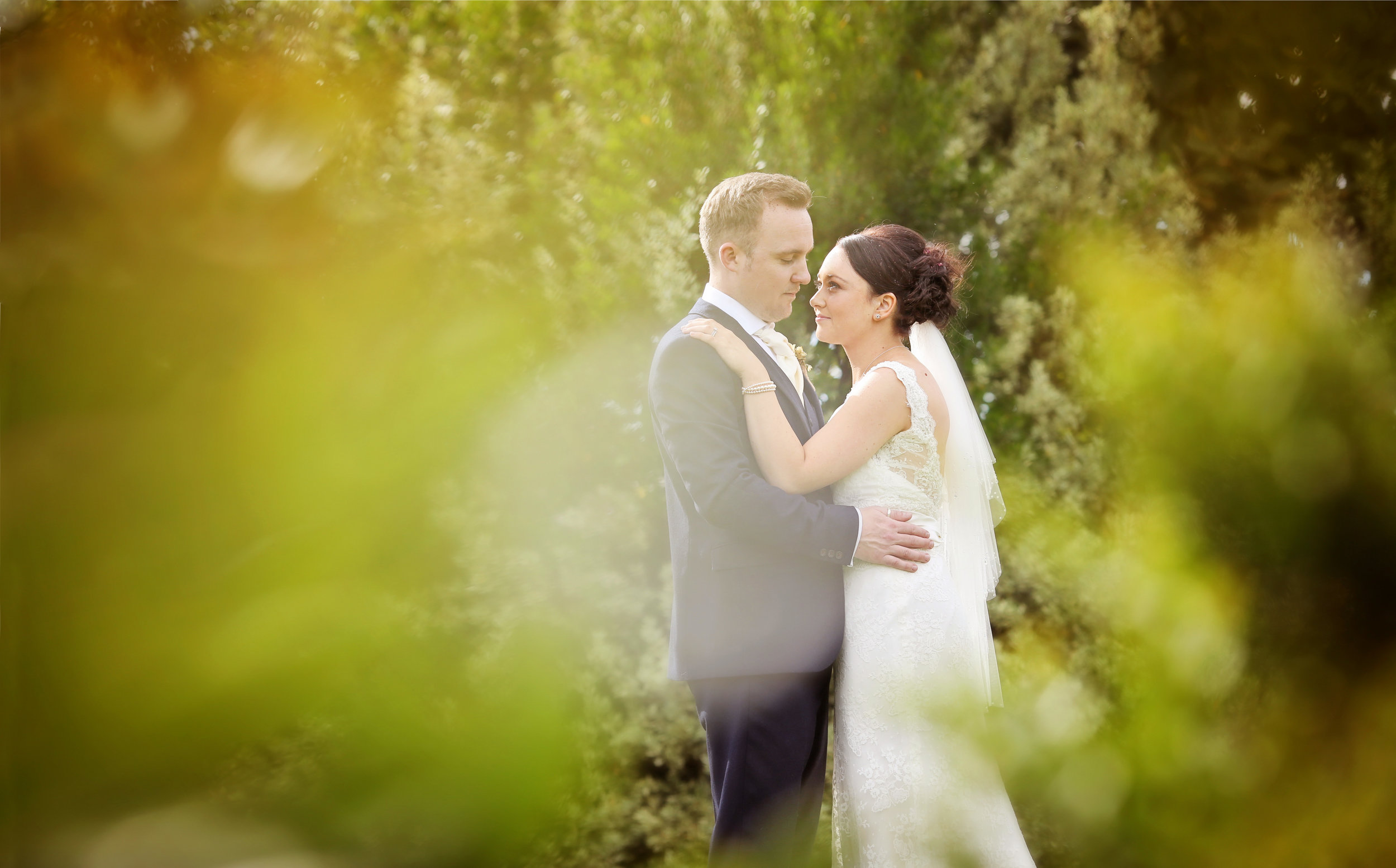  Wedding Photography, Scottish Borders  , Scotland  .  Beautiful, emotive and relaxed wedding photography. Packages to suit every budget - get in touch for natural wedding photography you'll cherish. 