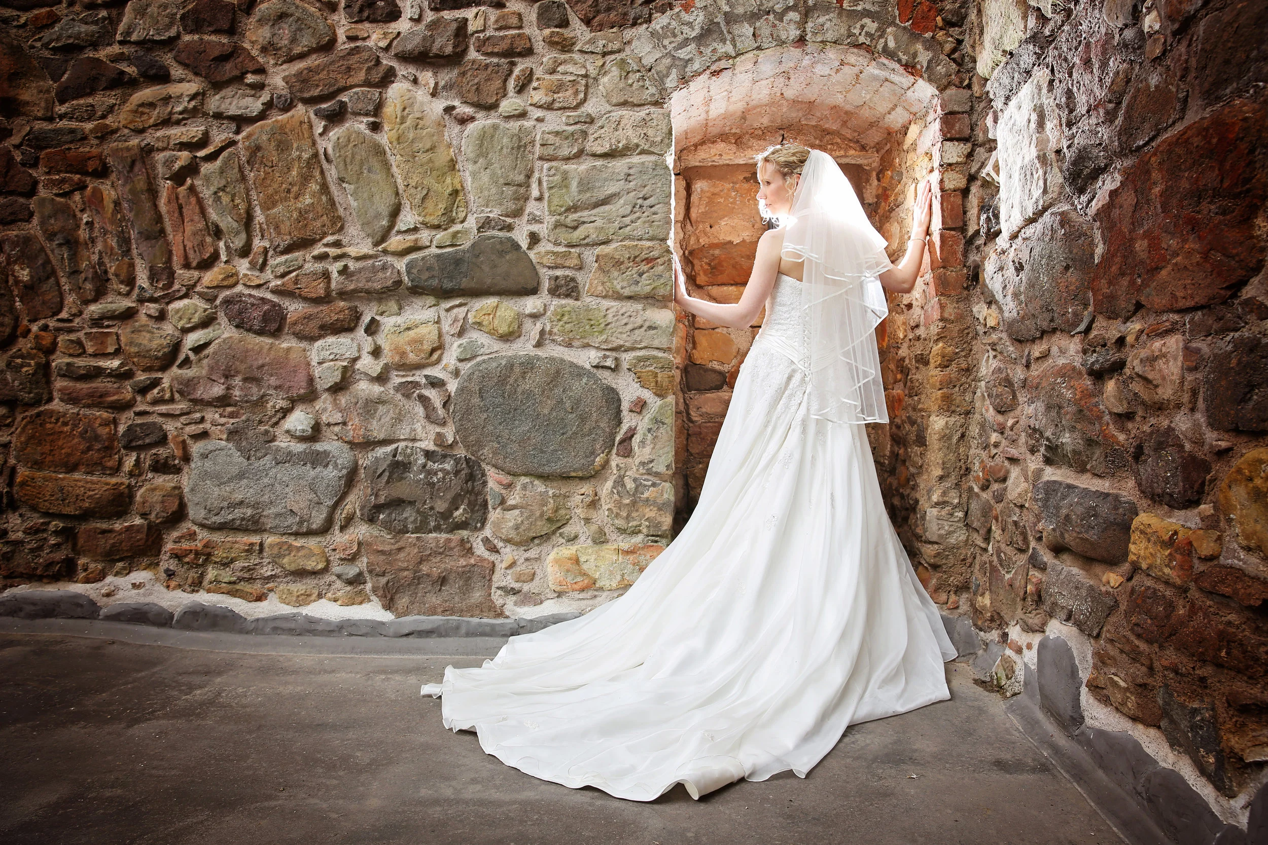  Wedding Photography at Castle Campbell, Dollar, Clackmannanshire  Beautiful, emotive and relaxed wedding photography. Packages to suit every budget - get in touch for natural wedding photography you'll cherish. 
