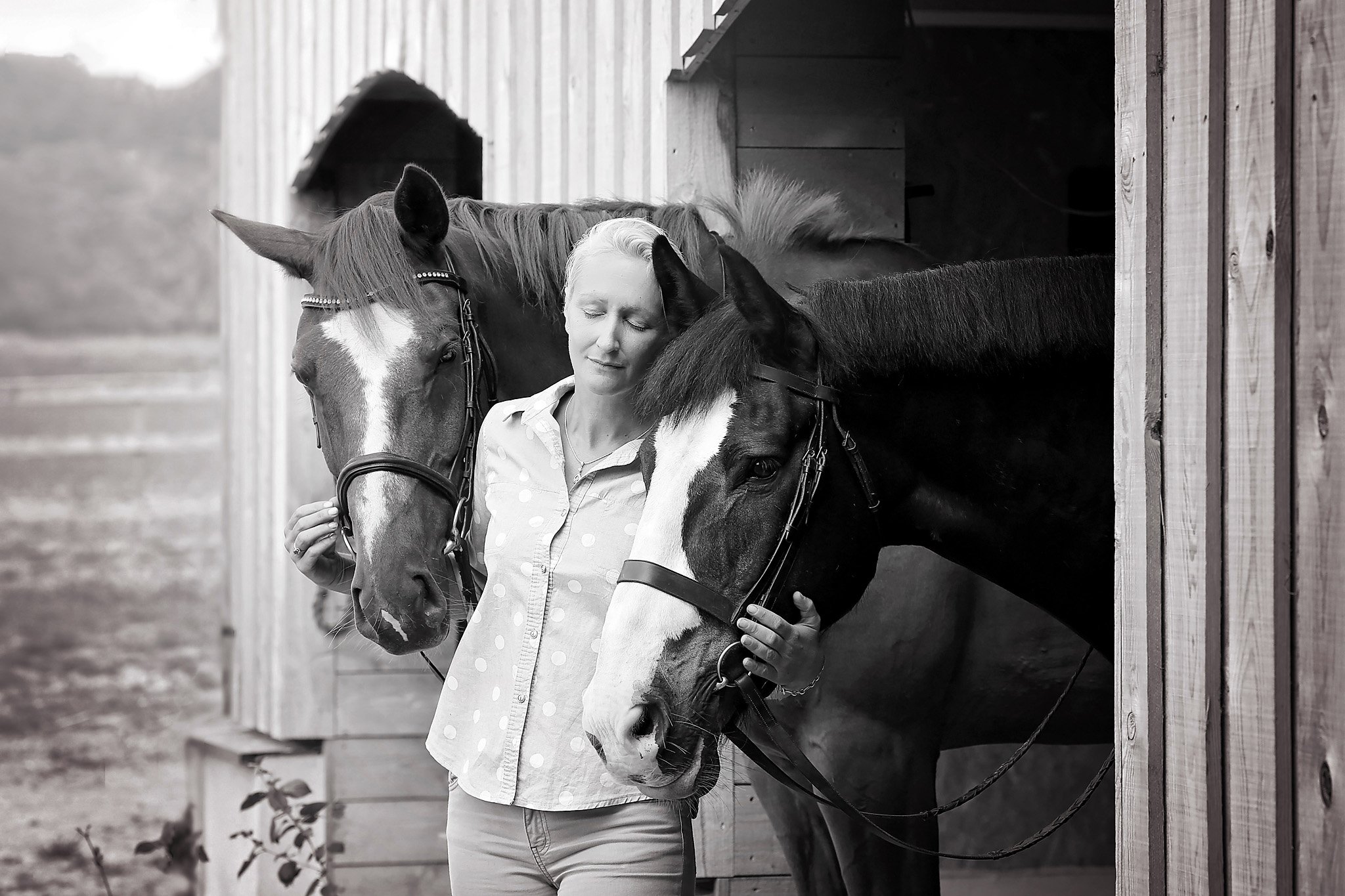 CG1A4567 bw2 copy.jpg