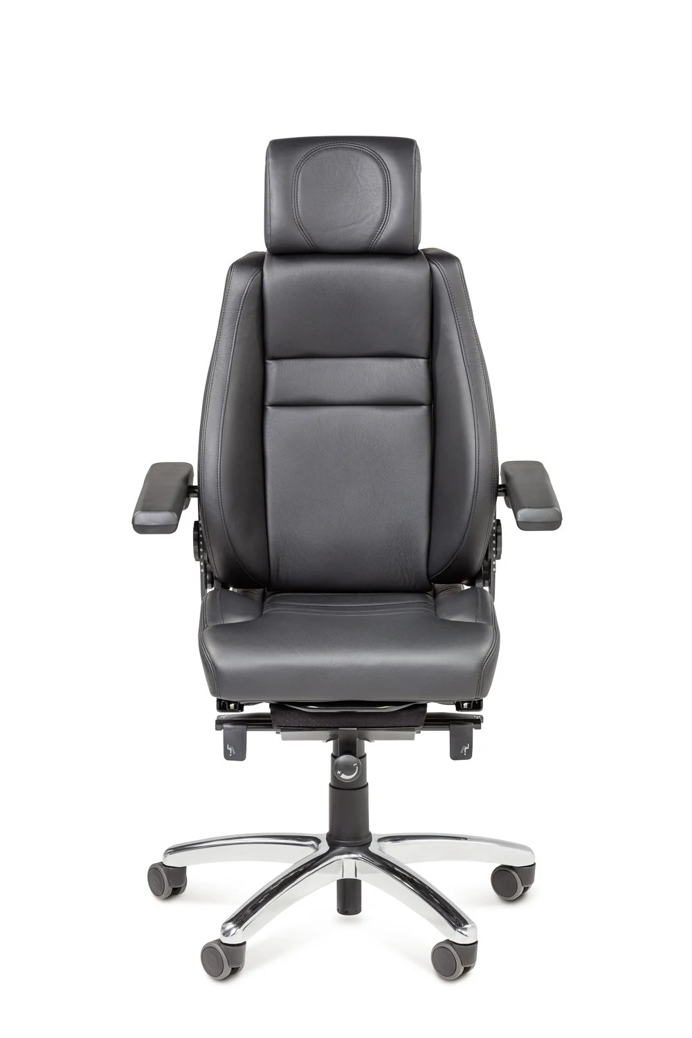 Product photography of a series of 24/7 controlroom chairs for BMA Ergonomics (SBS).