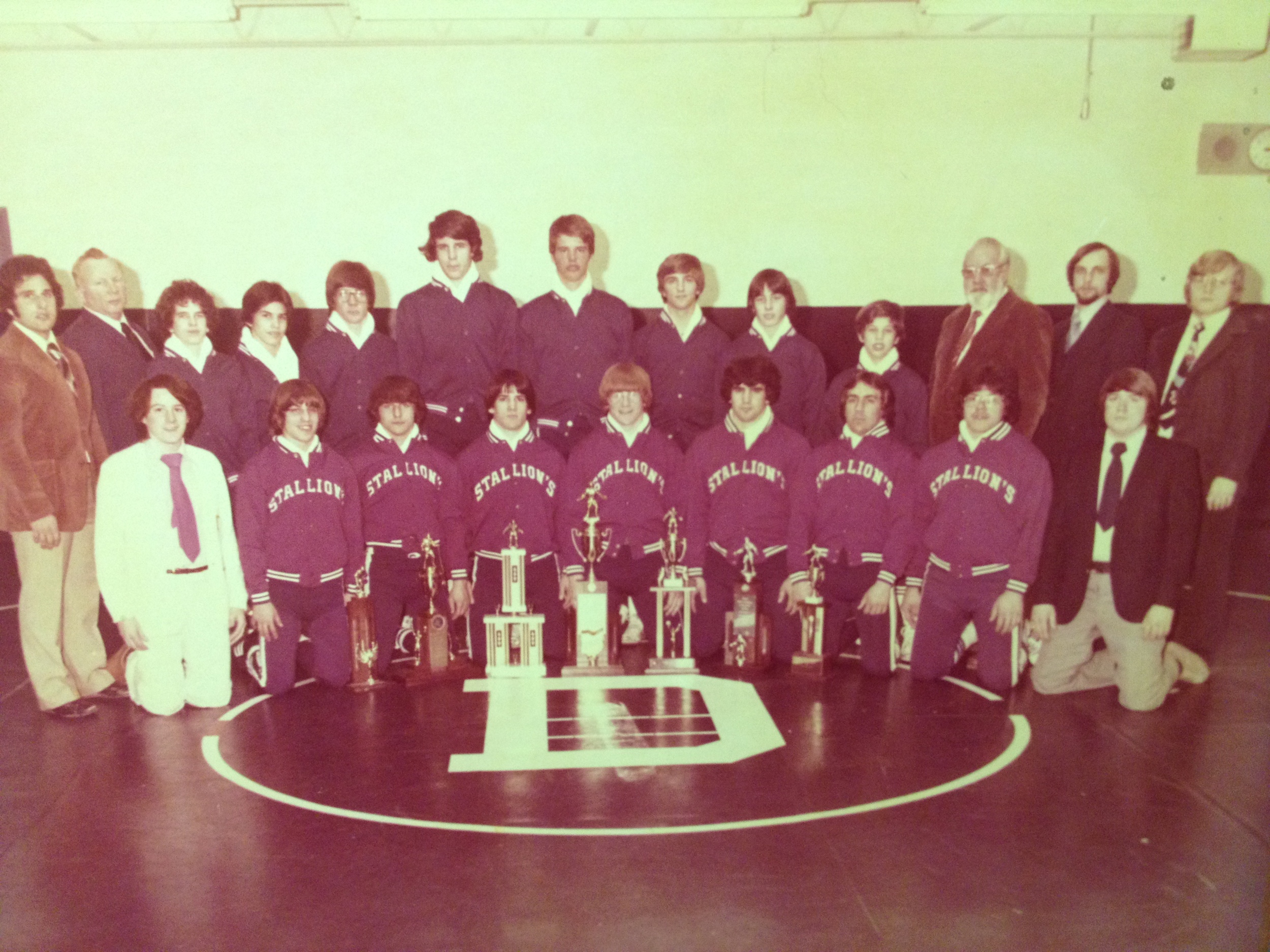   1977 STATE CHAMPIONS  Wrestling 