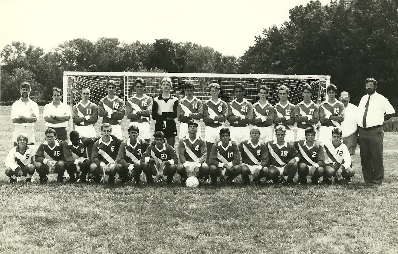 1986 Boys Soccer.jpeg
