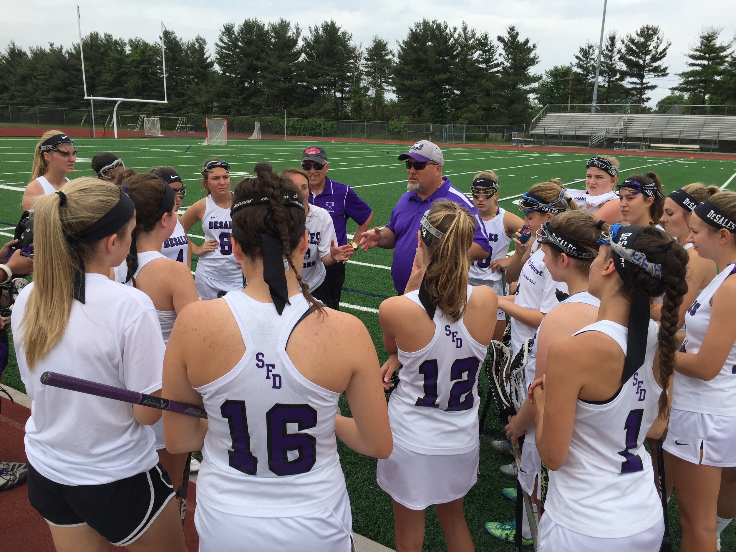 Coach Finotti addresses his team before the DII State Final