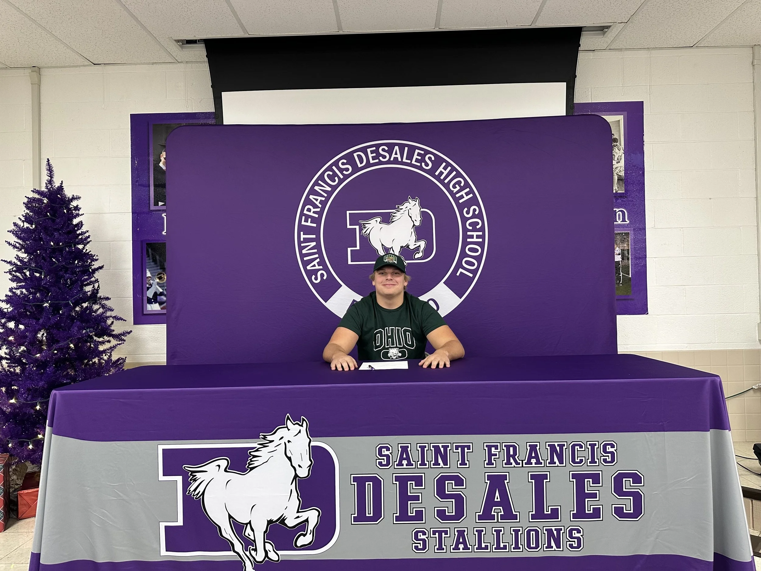  Ty Neubert (Football - Ohio University) 