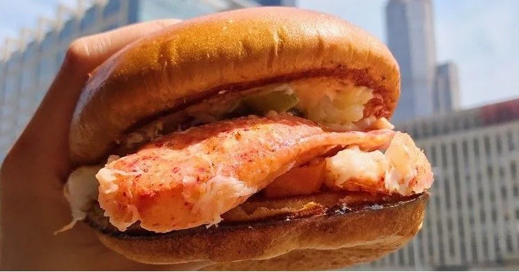 @happylobsterchi is back tonight 10/17 from 5pm - 8pm.
And what could be a better way to wash down a delicious hot n' buttered lobster roll than with 45 pints of freshly packaged TRUST lager?
Orange Sunshine & Pazuzu's Pedals are back on tap,