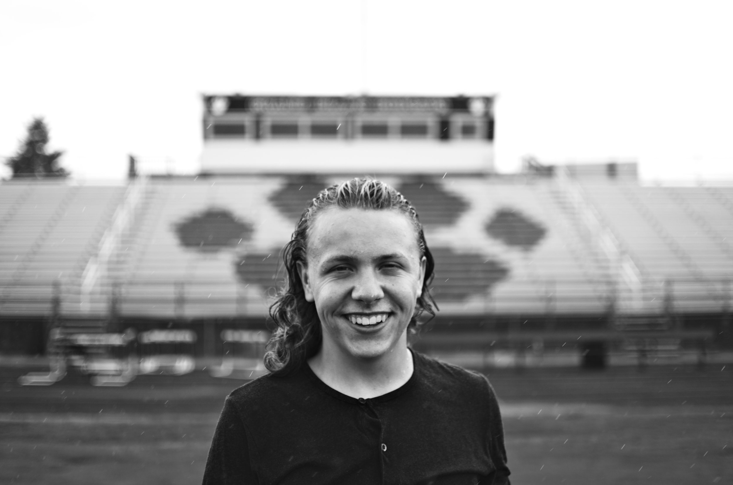 Levi's Senior Pictures 131 - Version 2.jpg