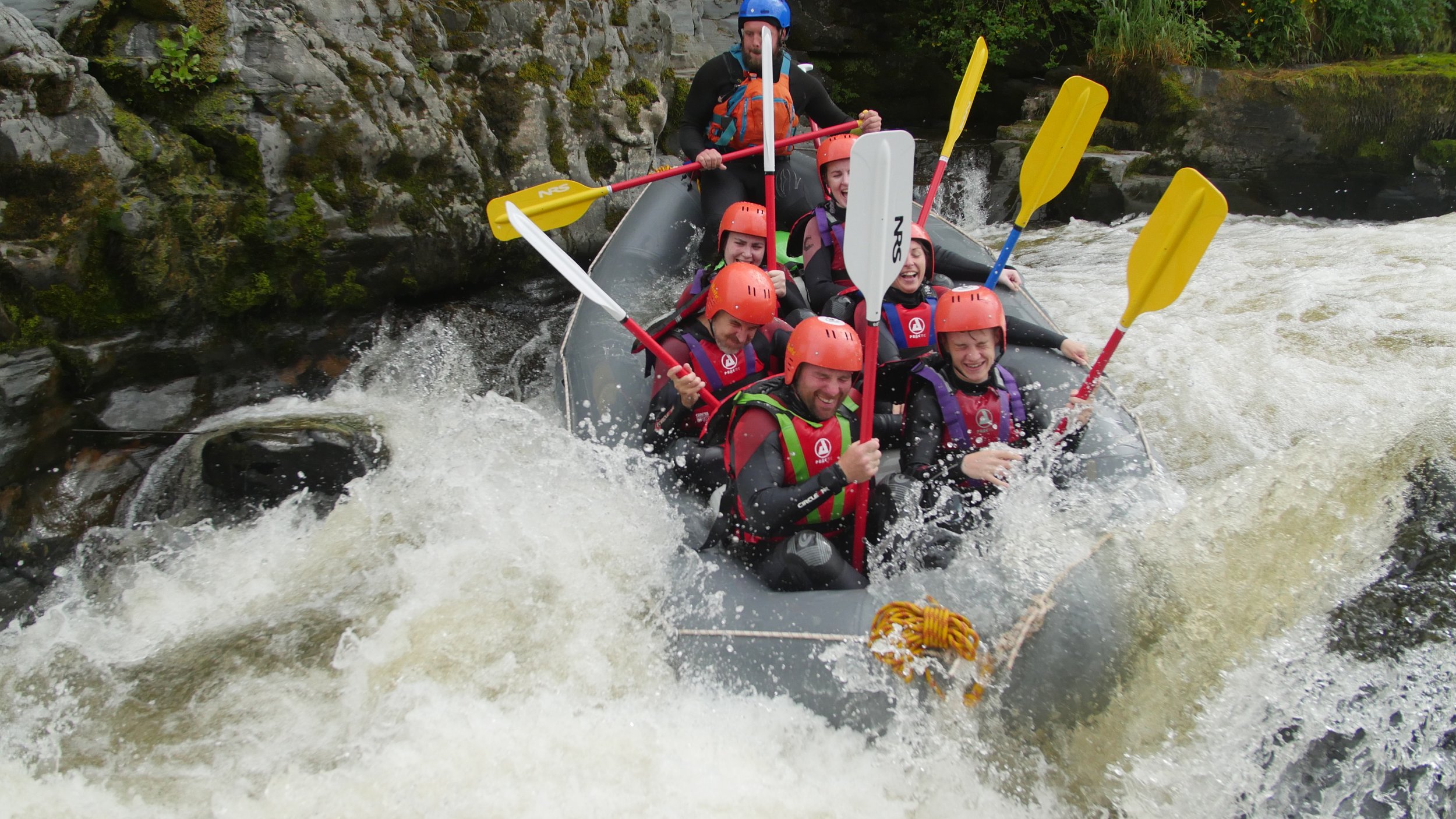   WHITE WATER RAFTING    BOOK NOW  