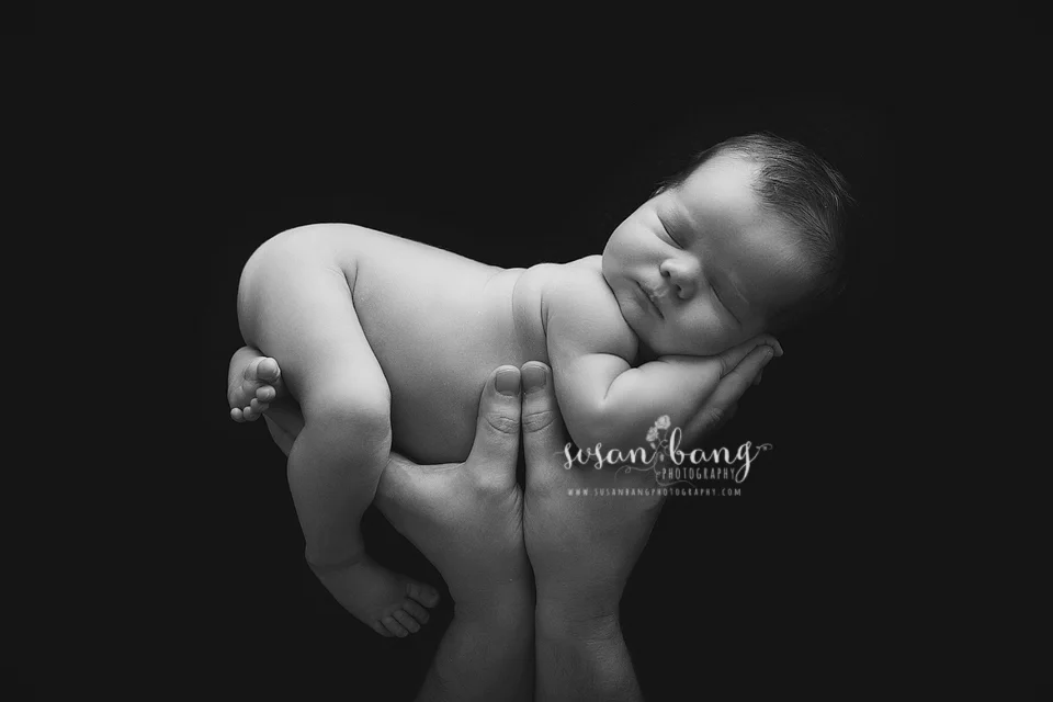O76A6486 BW copy.jpg