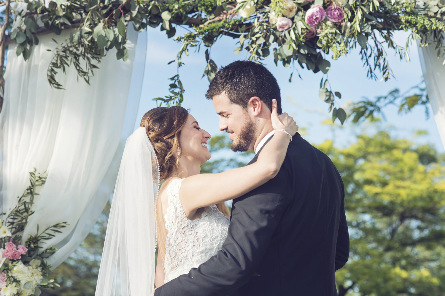 Niagara-Wedding-Stephanie-Evan-Chateau-Des-Charmes-vineyard-photography-by-Renaissance-Studio-Photography-0026.JPG