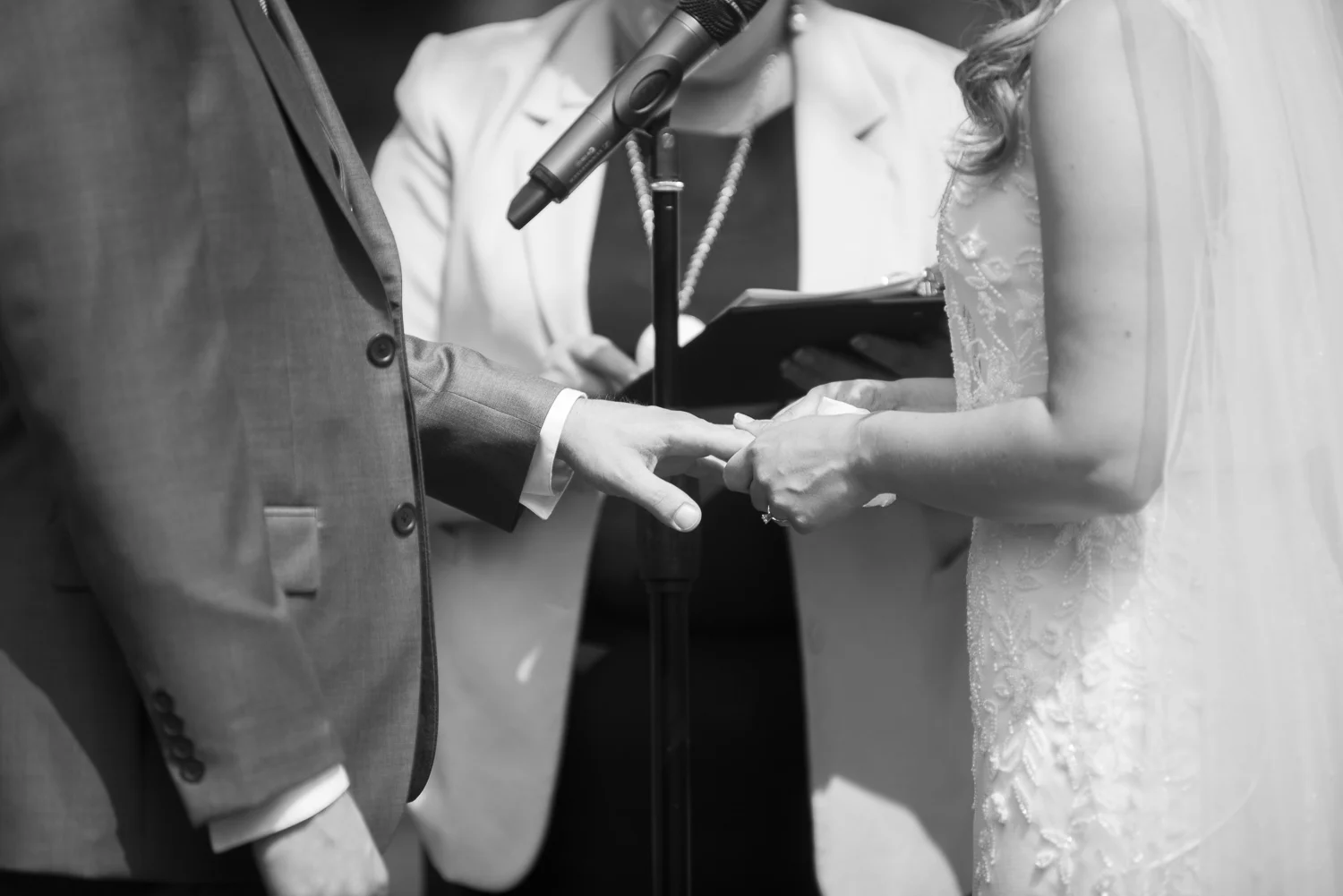 Kurtz-Orchards-Wedding-Niagara-Weddings-Niagara-Photographer-Queenston-Wedding-Photographer-photography-by-Eva-Derrick-Photography-031.jpg