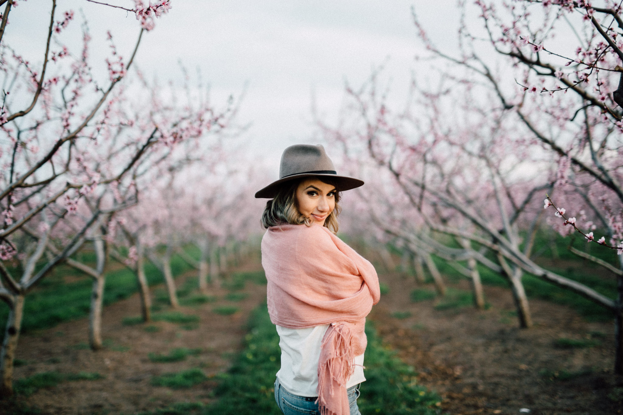 Niagara-Portrait-Session-Niagara-On-The-Lake-Cherry-Blossoms-photography-by-Simply-Lace-Photography-064.JPG