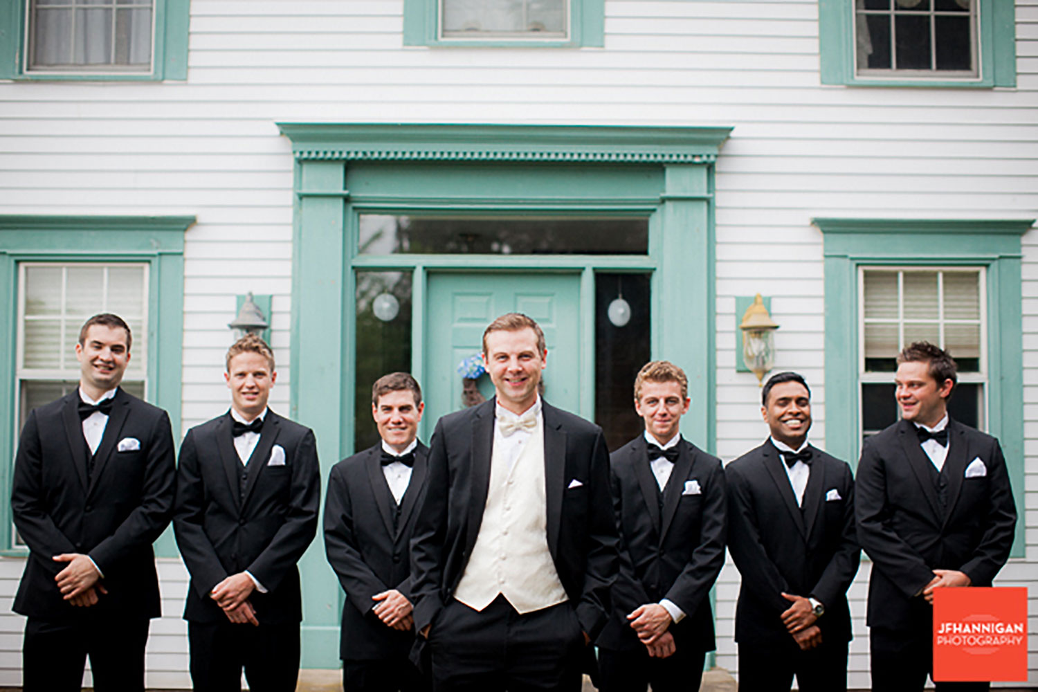 Pillar-and-Post-Vintage-Hotels-Wedding-Vineyard-Bride-photo-by-Joel-Hannigan-Photography-0013.JPG