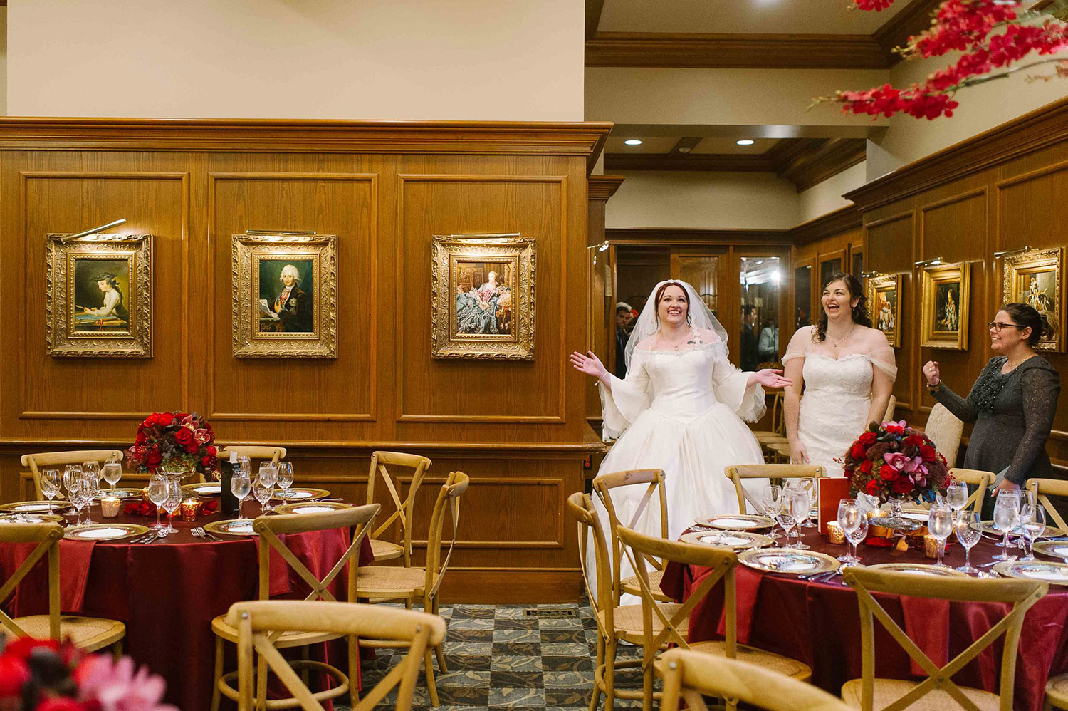 Vintage-Hotels-Wedding-Vineyard-Bride-Photo-By-Tara-McMullen-Photography-015.jpg