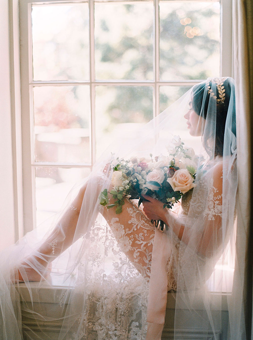 Graydon-Hall-Weddings-Vineyard-Bride-Editorial-Workshop-photo-by-Katie-Nicolle-Photography-010.jpg