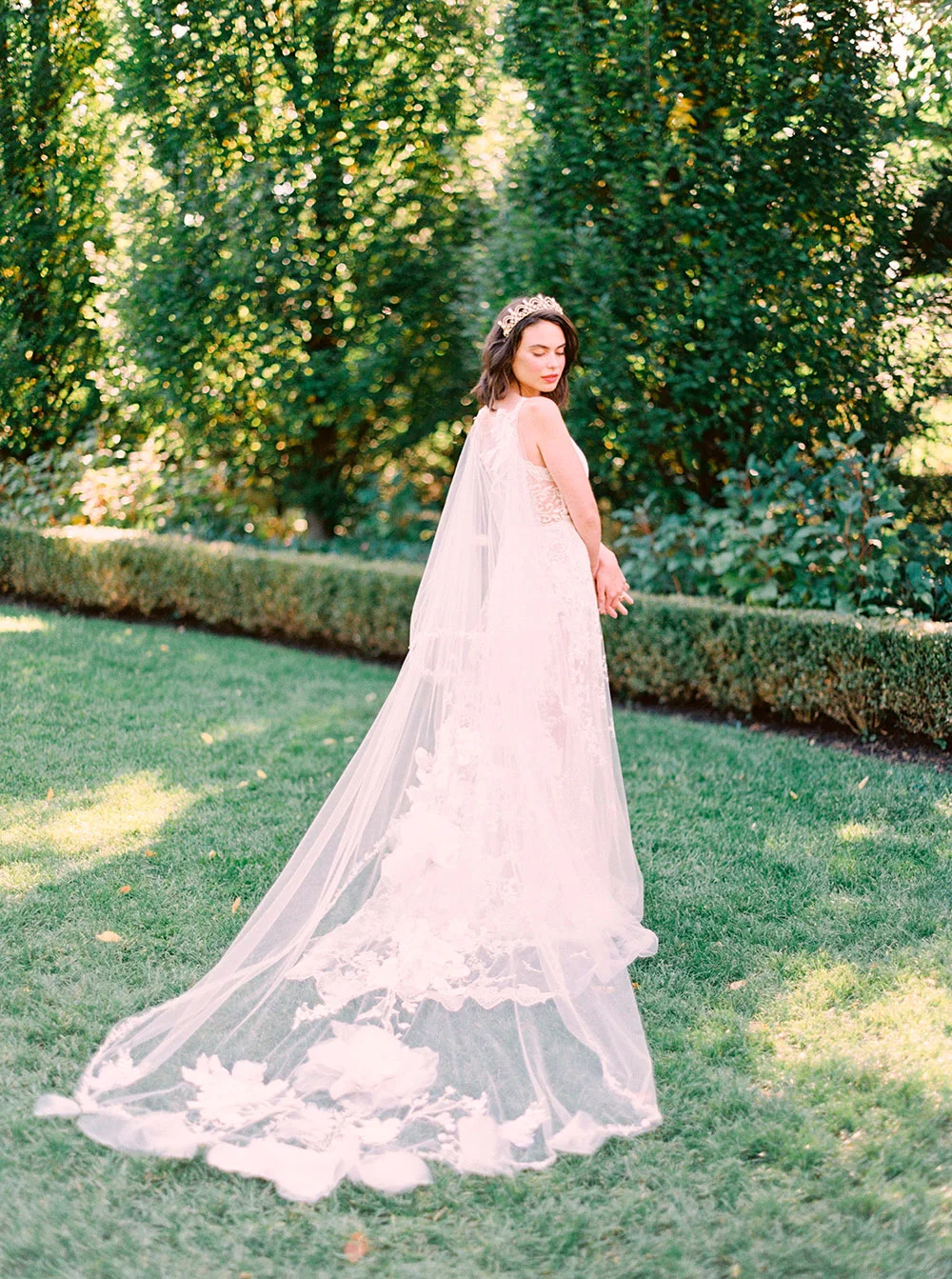 Graydon-Hall-Weddings-Vineyard-Bride-Editorial-Workshop-photo-by-Katie-Nicolle-Photography-021.jpg
