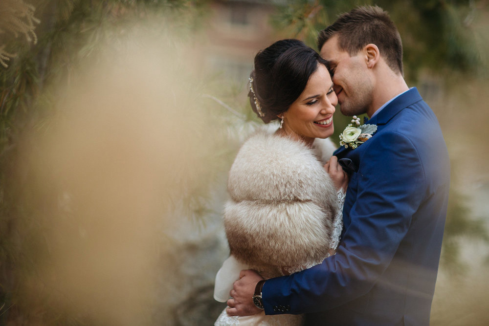 Winter-Wedding-Ridley-College-Stone-Mill-Inn-Vineyard-Bride-Photography-by-Joel-Hannigan-Photography-025.jpg