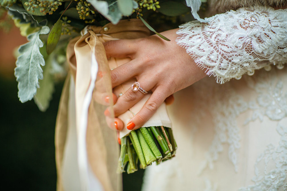 Winter-Wedding-Ridley-College-Stone-Mill-Inn-Vineyard-Bride-Photography-by-Joel-Hannigan-Photography-028.jpg