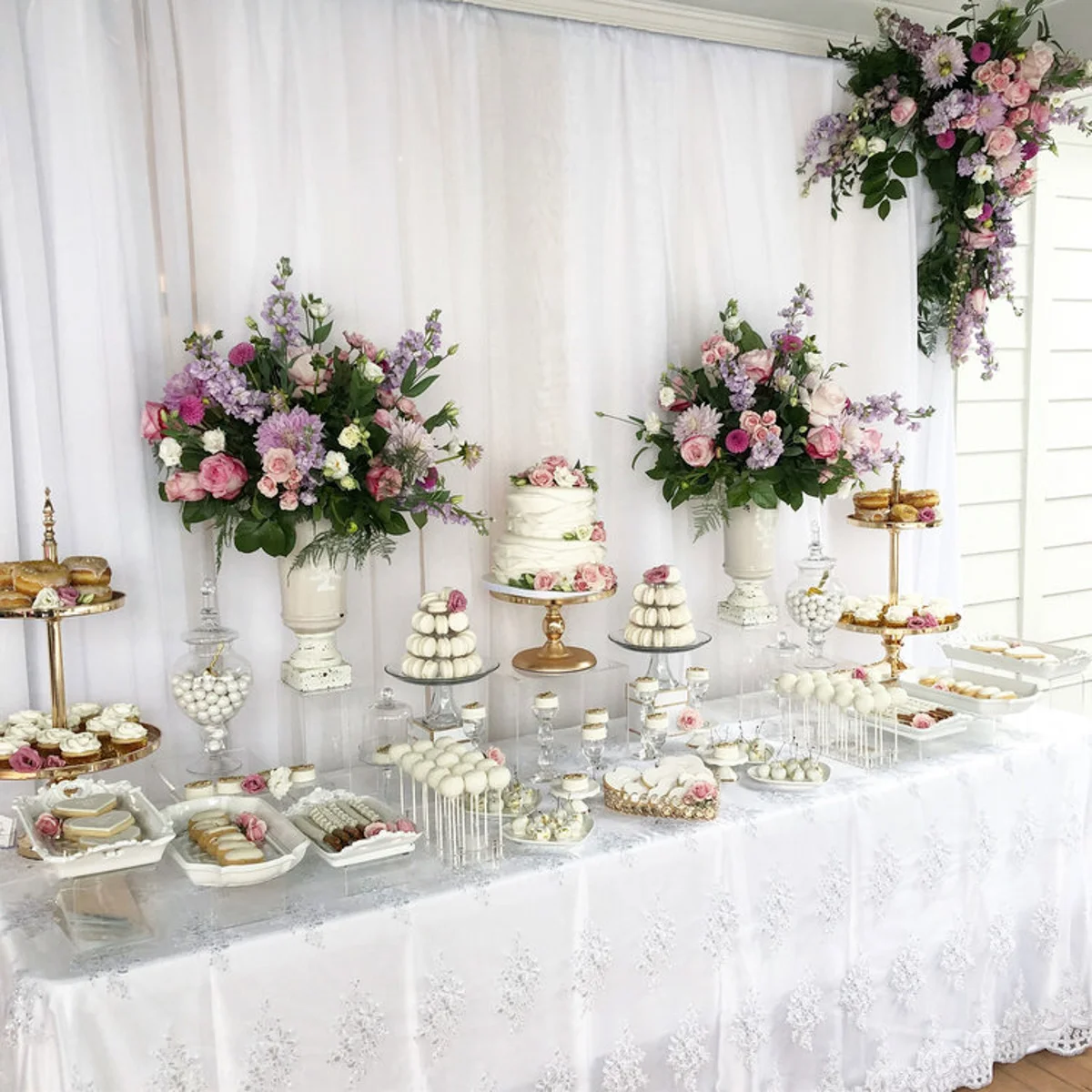 scintillate-events-vineyard-bride-swish-list-vendor-spotlight-sweets-table-desserts-niagara-toronto-wedding006.jpg