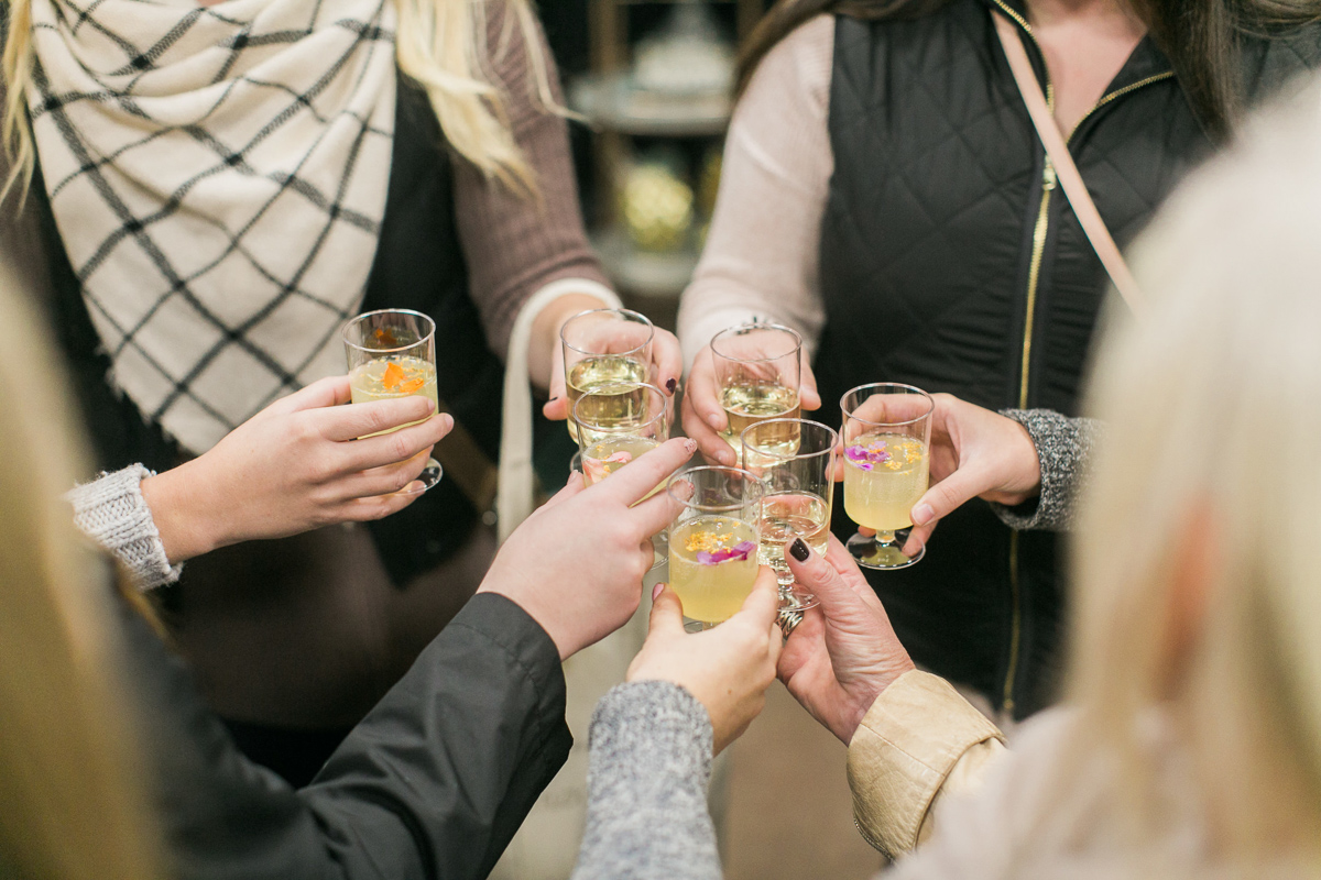 mersey-cross-vineyard-bride-swish-list-the hare wine co-niagara-on-the-lake-first-look-autumn-7.jpg