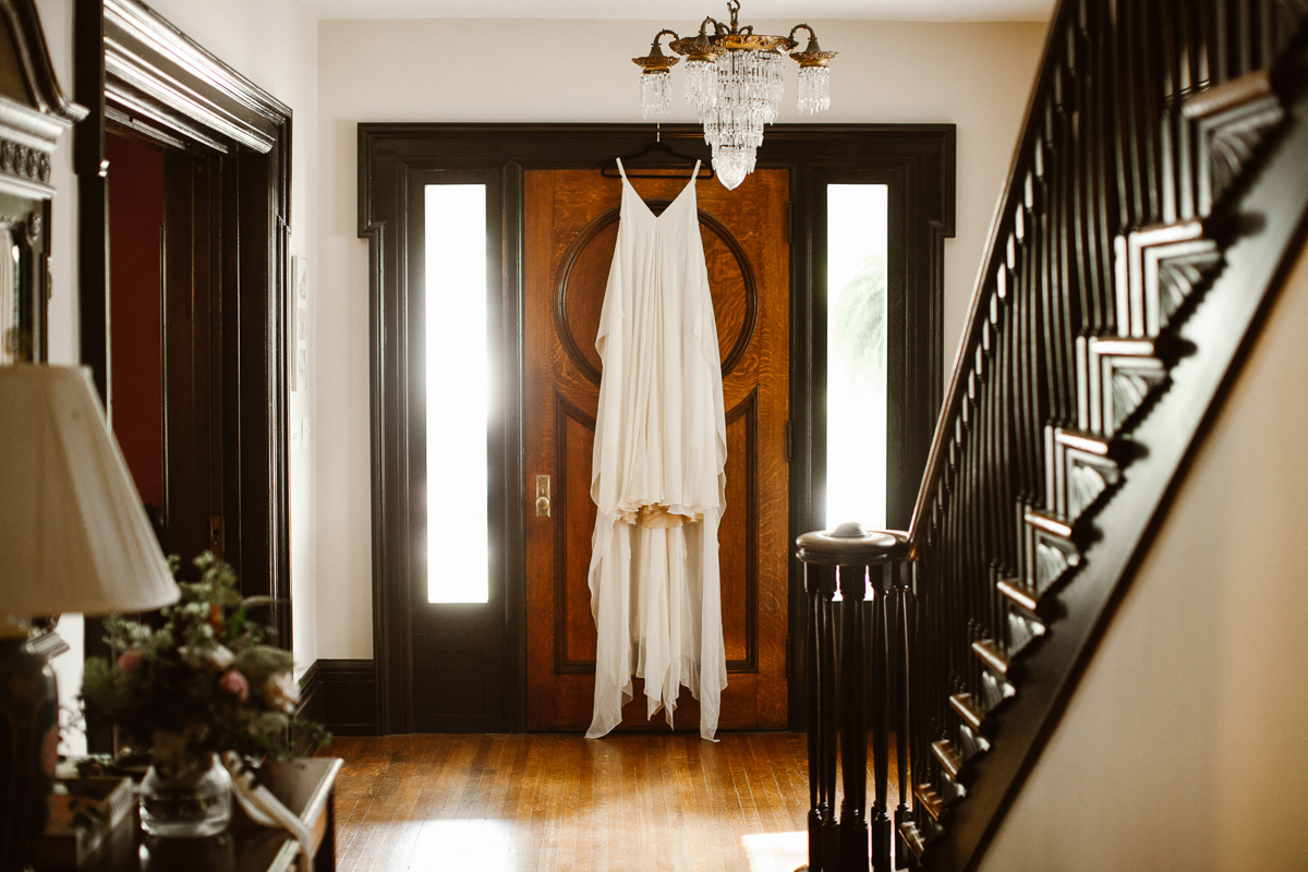 reed-photography-vineyard-bride-swish-list-ravine-vineyard-niagara-on-the-lake-wedding-3.jpg