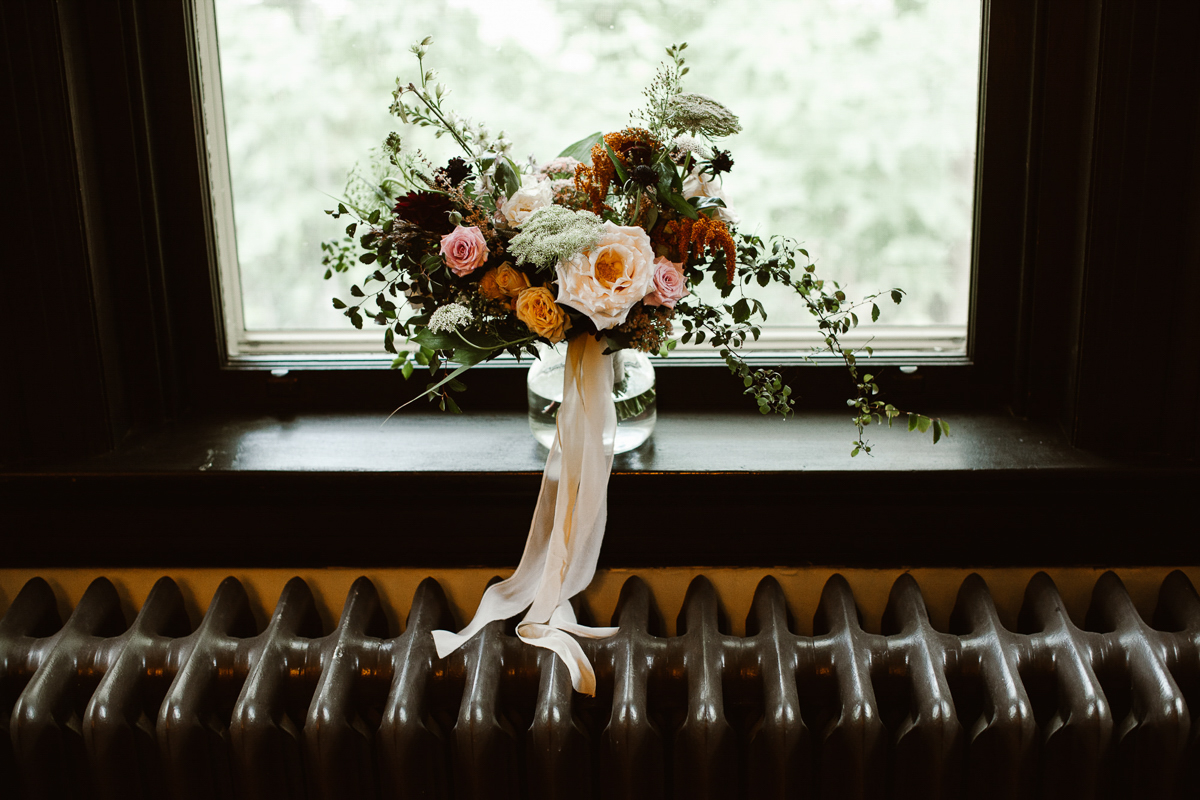 reed-photography-vineyard-bride-swish-list-ravine-vineyard-niagara-on-the-lake-wedding-6.jpg