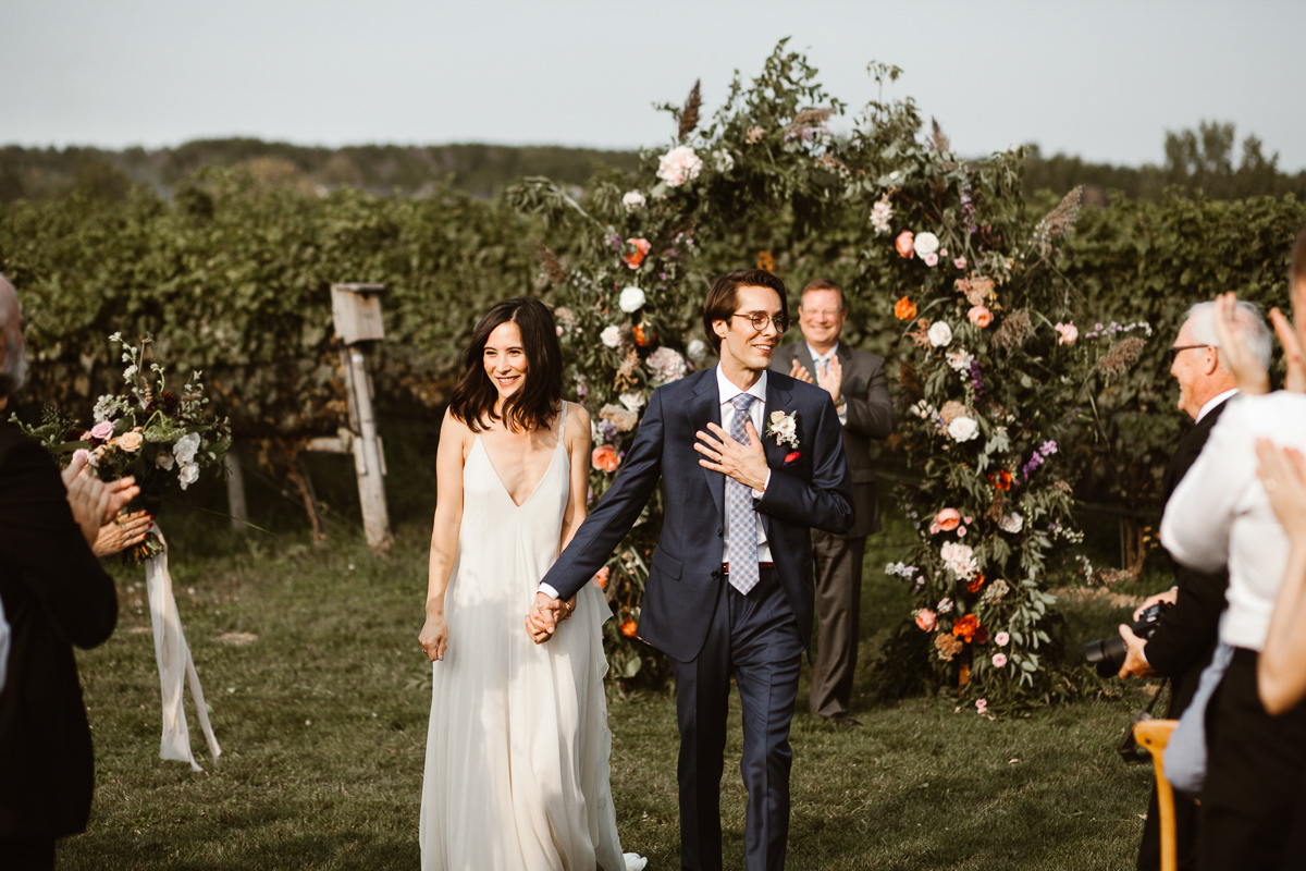 reed-photography-vineyard-bride-swish-list-ravine-vineyard-niagara-on-the-lake-wedding-41.jpg