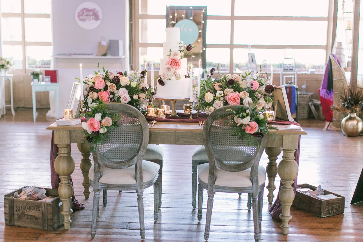 the-first-look-vineyard-bride-swish-list-kurtz-orchards-market-niagara-on-the-lake-wedding-show-22.jpg