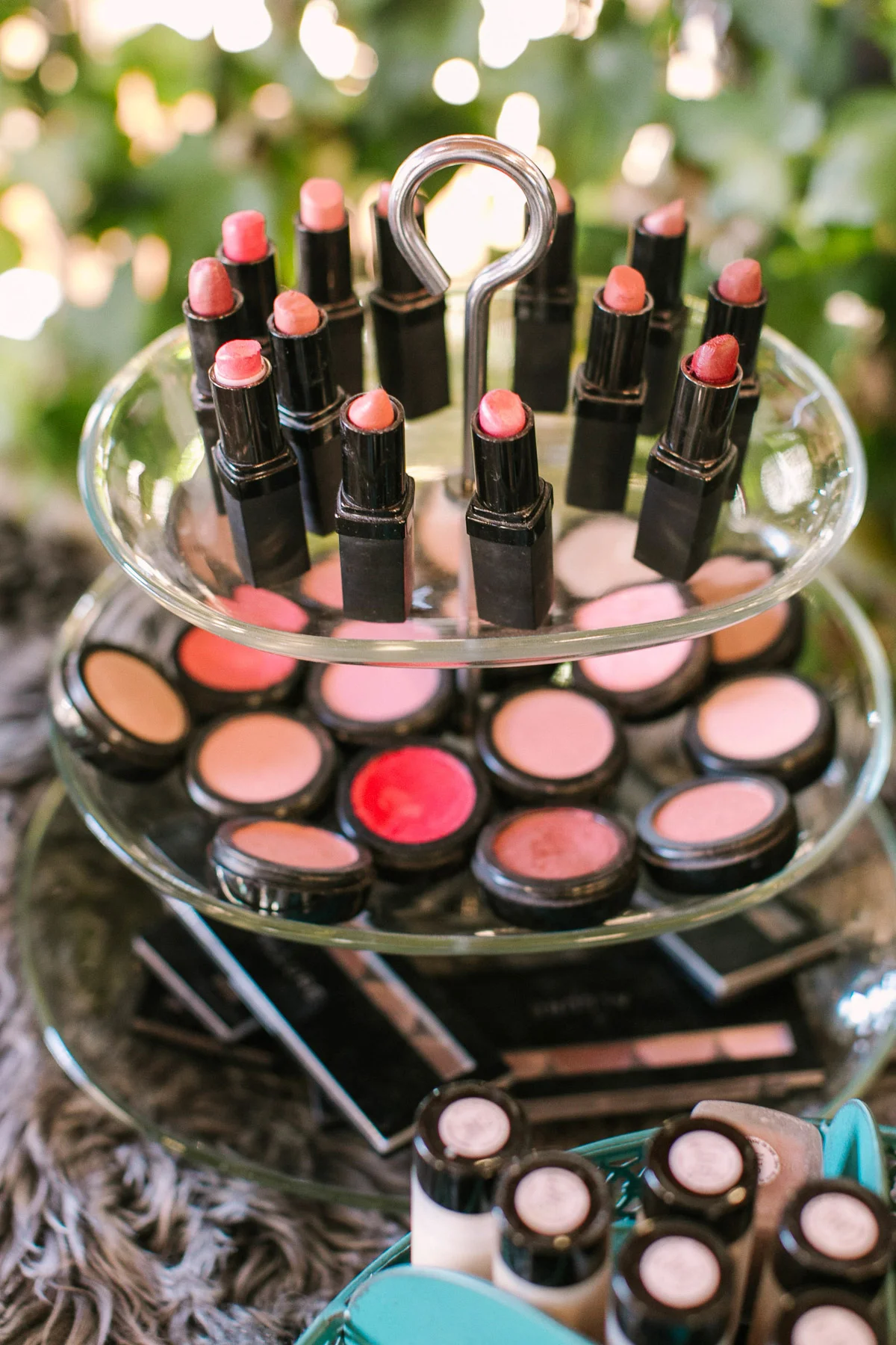 the-first-look-vineyard-bride-swish-list-kurtz-orchards-market-niagara-on-the-lake-wedding-show-39.jpg