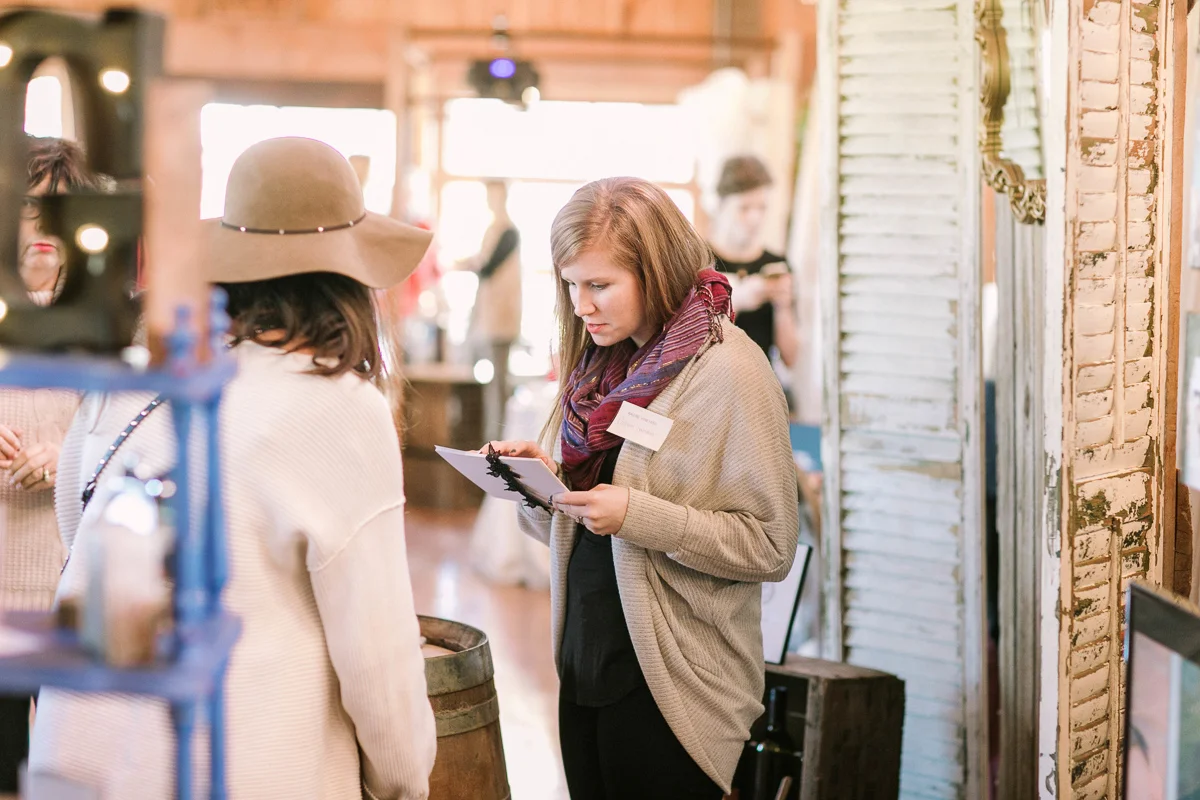 the-first-look-vineyard-bride-swish-list-kurtz-orchards-market-niagara-on-the-lake-wedding-show-44.jpg