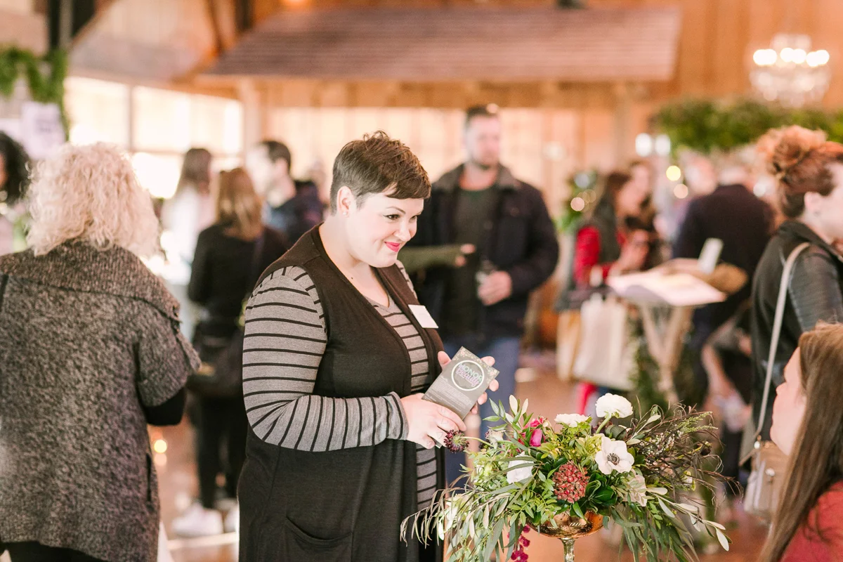 the-first-look-vineyard-bride-swish-list-kurtz-orchards-market-niagara-on-the-lake-wedding-show-45.jpg