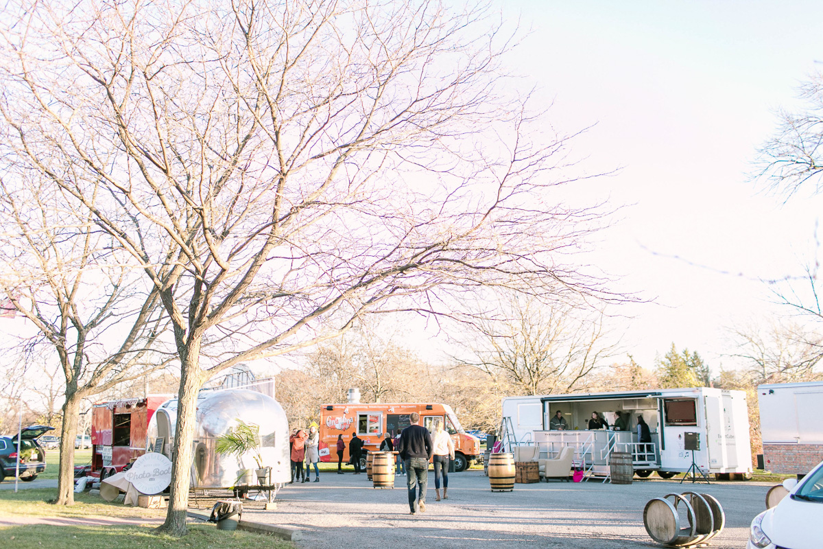 the-first-look-vineyard-bride-swish-list-kurtz-orchards-market-niagara-on-the-lake-wedding-show-53.jpg