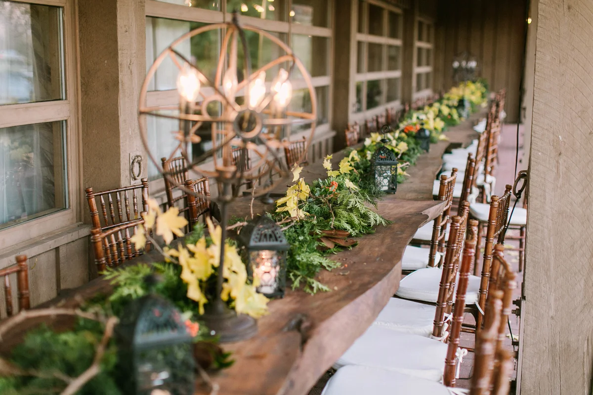 the-first-look-vineyard-bride-swish-list-kurtz-orchards-market-niagara-on-the-lake-wedding-show-59.jpg