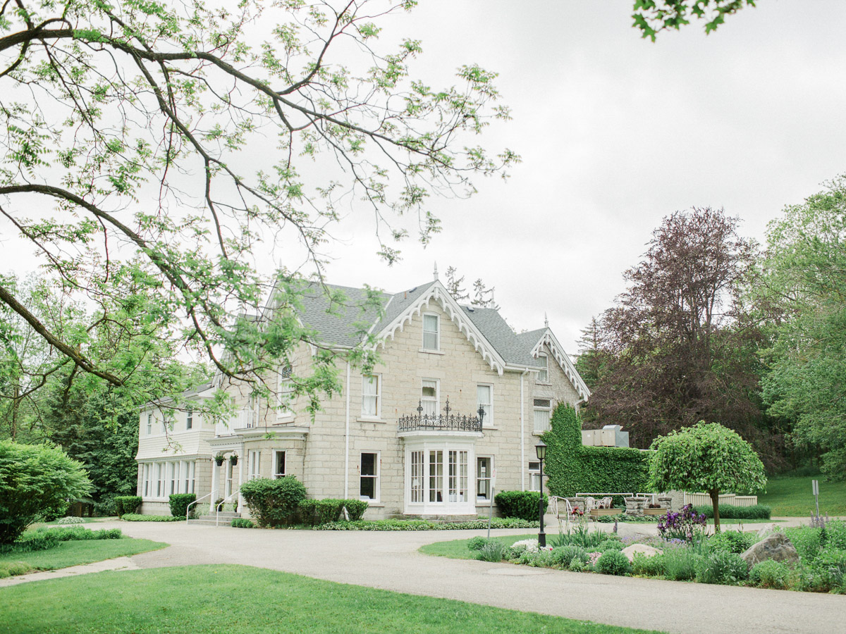 carolyn-bentum-photography-vineyard-bride-swish-list-westover-inn-st-marys-wedding-editorial-16.jpg