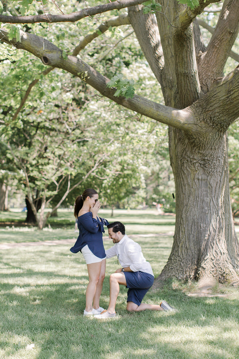 richelle-hunter-photography-vineyard-bride-swish-list-niagara-botanical-gardens-niagara-falls-surprise-proposal-2.jpg