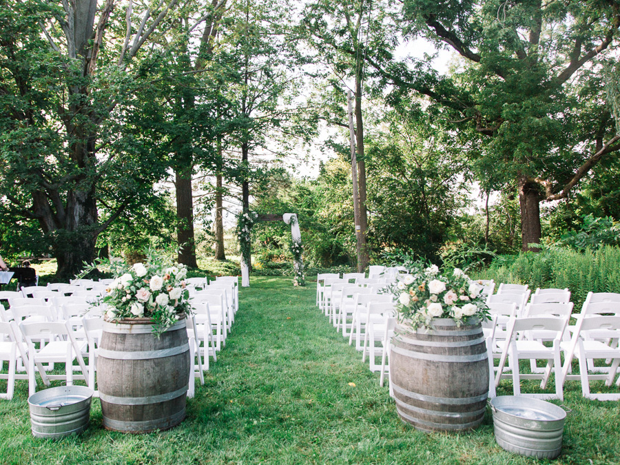 kurtz-orpia-photography-vineyard-bride-swish-list-the-good-earth-beamsville-wedding-6.jpg