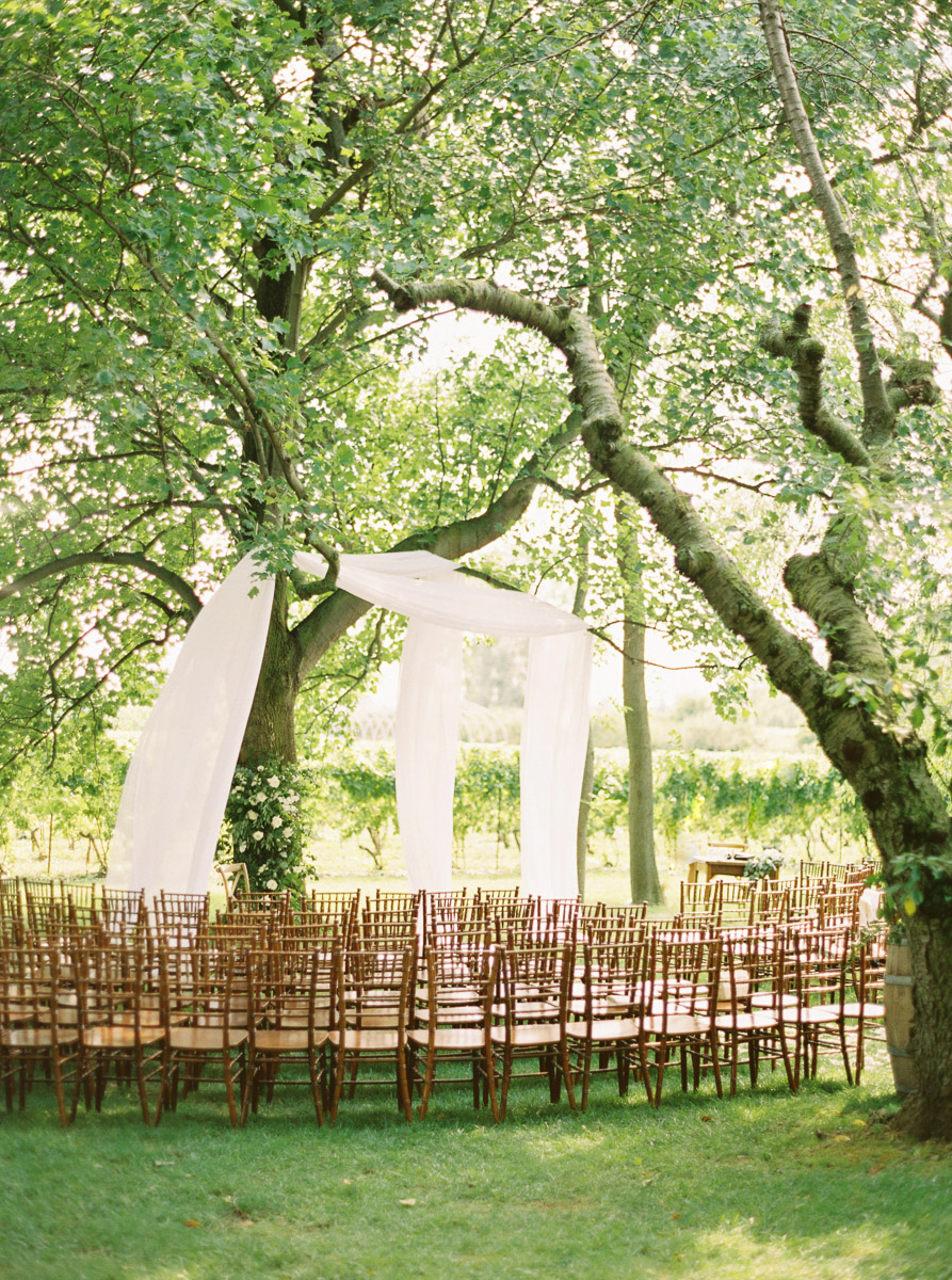 andrew-mark-photography-vineyard-bride-swish-list-kurtz-orchards-niagara-on-the-lake-wedding-47.jpg
