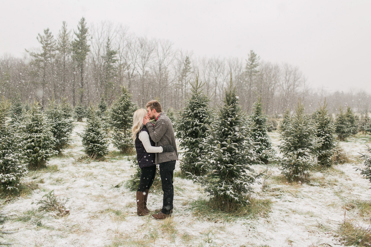 daniel-ricci-photography-vineyard-bride-swish-list-smiths-trees-ridgeville-engagement-1.jpg