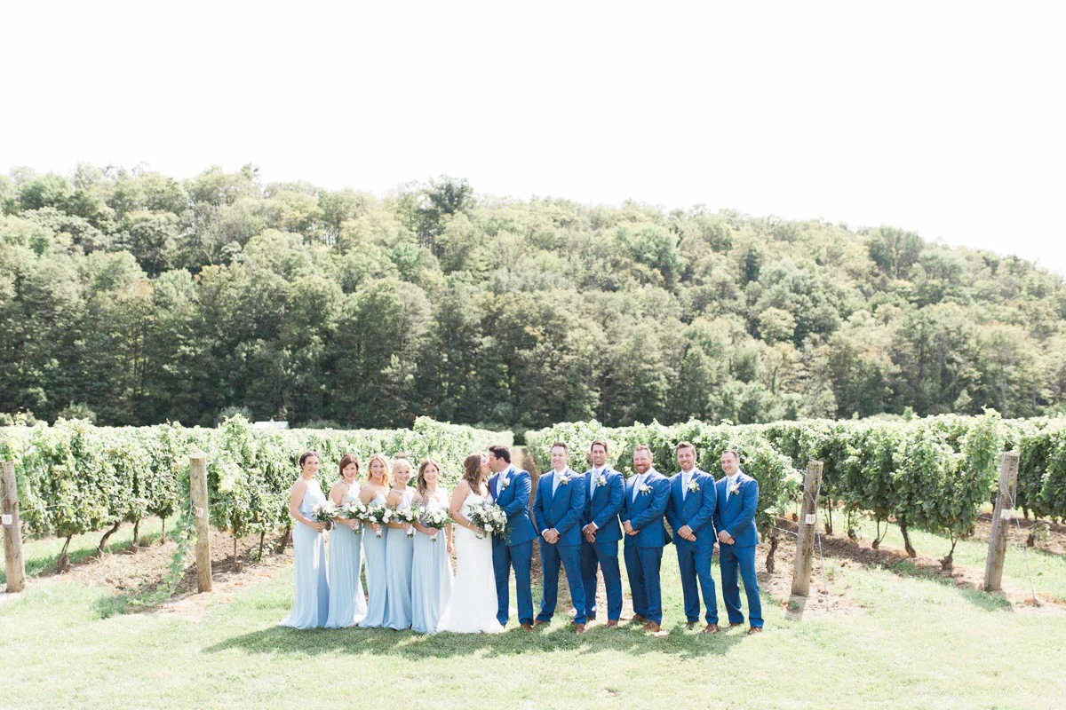 emily-jean-photography-vineyard-bride-swish-list-inn-on-the-twenty-cave-springs-winery-jordan-wedding-14.jpg