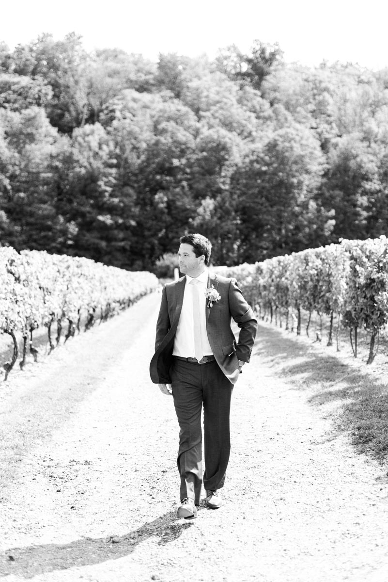 emily-jean-photography-vineyard-bride-swish-list-inn-on-the-twenty-cave-springs-winery-jordan-wedding-34.jpg