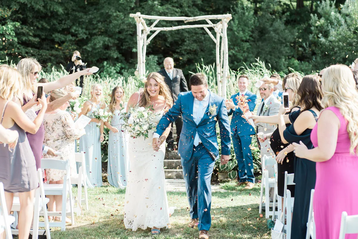 emily-jean-photography-vineyard-bride-swish-list-inn-on-the-twenty-cave-springs-winery-jordan-wedding-54.jpg