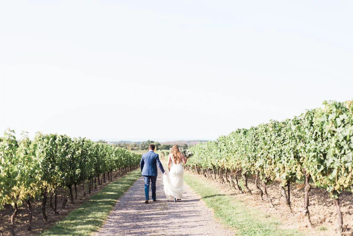 emily-jean-photography-vineyard-bride-swish-list-inn-on-the-twenty-cave-springs-winery-jordan-wedding-66.jpg
