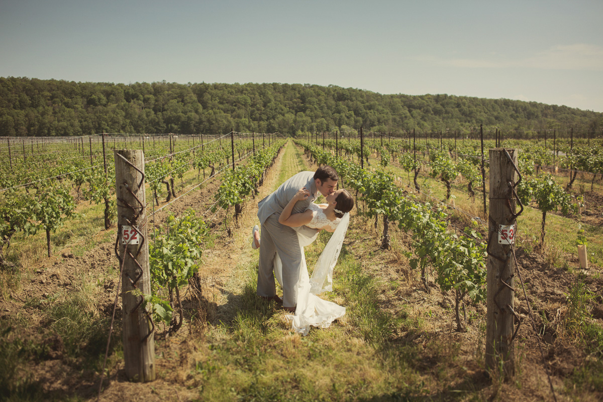 tied-photo-and-film-vineyard-bride-swish-list-inn-on-the-twenty-jordan-wedding-42.jpg