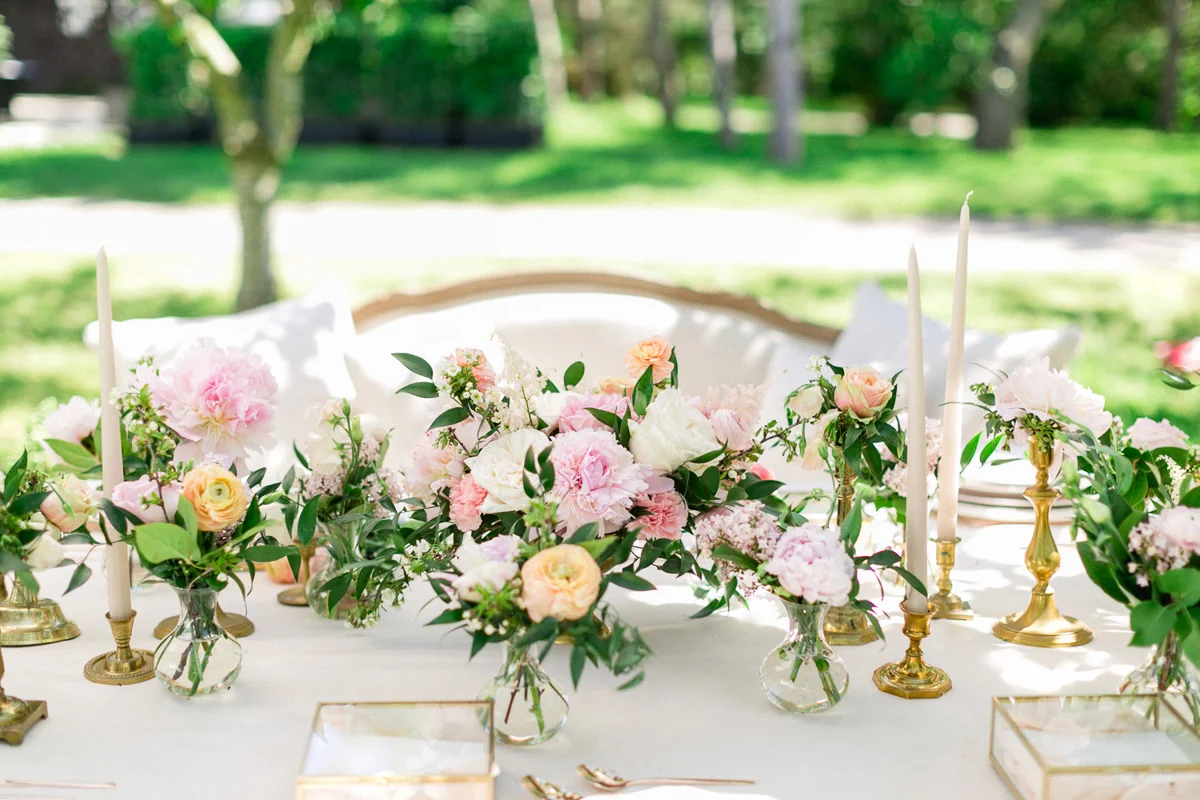 corina-v-photography-vineyard-bride-swish-list-gracewood-estates-kurtz-orchards-niagara-on-the-lake-editorial-22.jpg