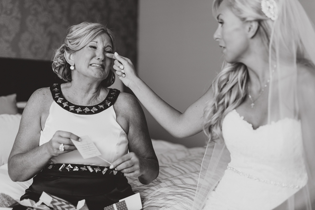 brandon-scott-photography-vineyard-bride-swish-list-stratus-vineyard-niagara-on-the-lake-wedding-4.jpg