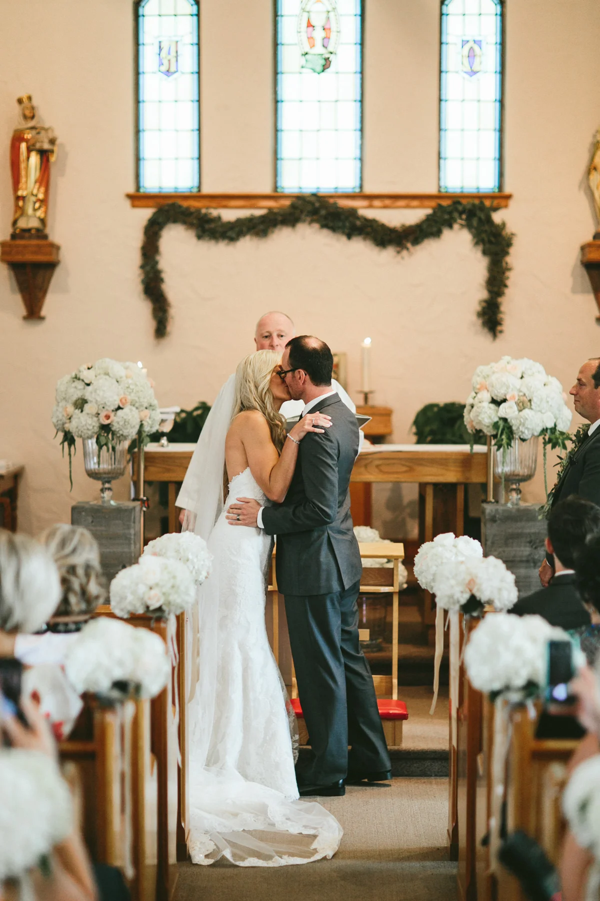 brandon-scott-photography-vineyard-bride-swish-list-stratus-vineyard-niagara-on-the-lake-wedding-13.jpg