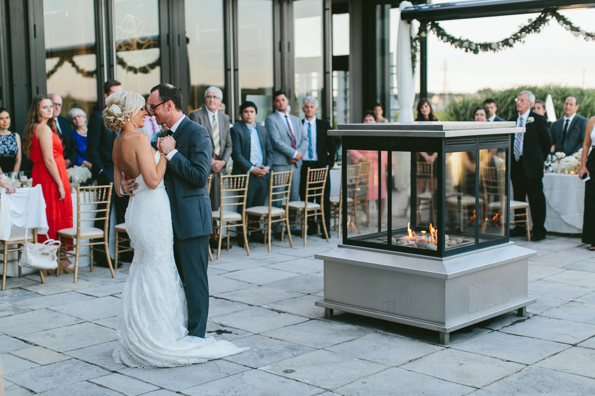 brandon-scott-photography-vineyard-bride-swish-list-stratus-vineyard-niagara-on-the-lake-wedding-50.jpg