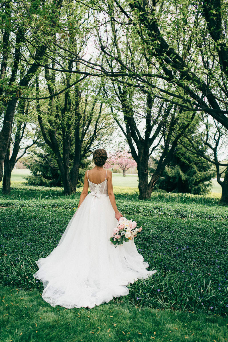 jessica-little-photography-vineyard-bride-swish-list-botanical-gardens-niagara-falls-editorial-25.jpg