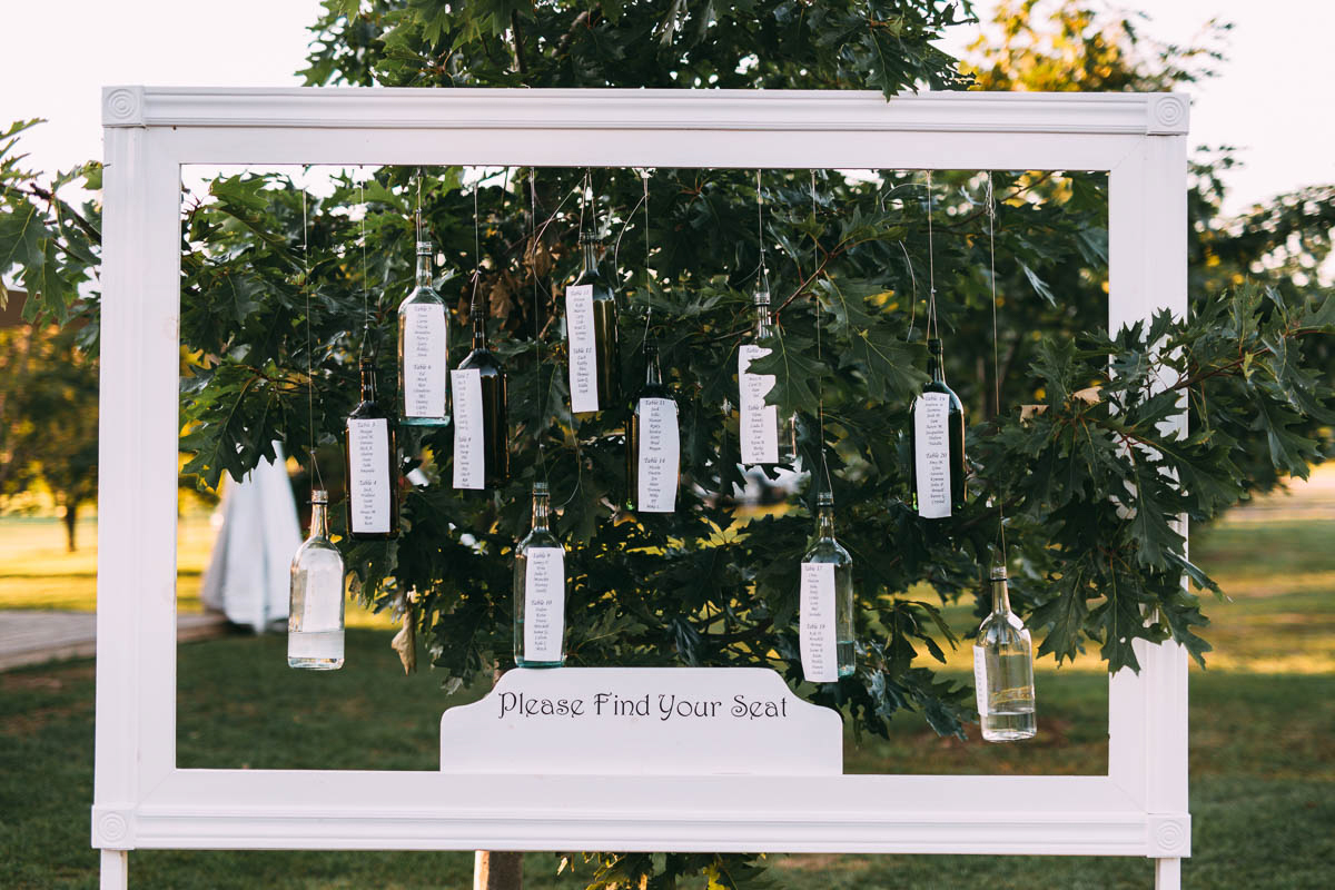 young-glass-photography-vineyard-bride-swish-list-kurtz-orchards-niagara-ob-the-lake-wedding-26.jpg