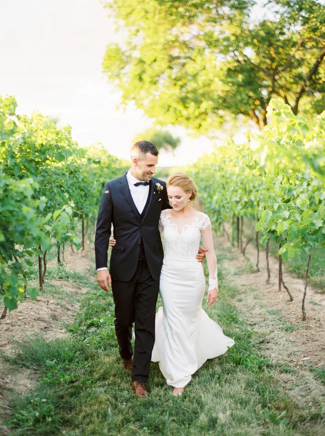 andrew-mark-photography-vineyard-bride-swish-list-the-grand-victorian-niagara-on-the-lake-wedding-51.jpg