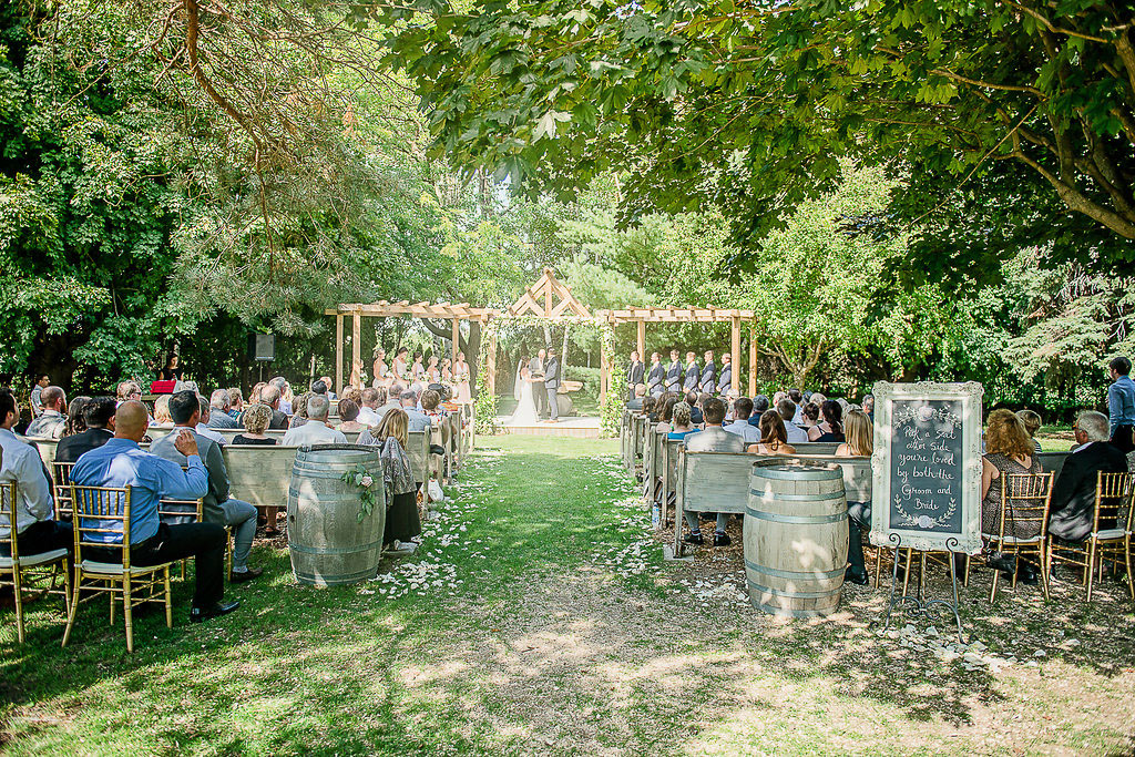 wendy-alana-photography-vineyard-bride-swish-list-honsberger-estate-winery-jordan-wedding-95.jpg